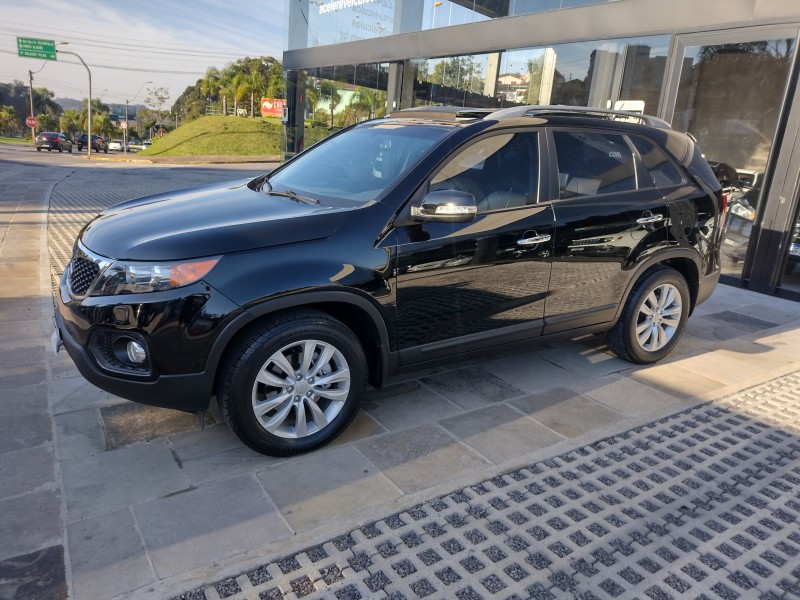 SORENTO 2.4 EX2 4X2 16V 4P 7 LUGARES AUTOMÁTICO - 2012 - CAXIAS DO SUL