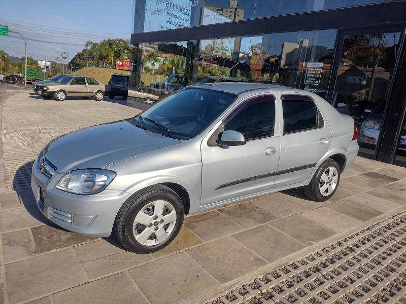 PRISMA 1.0 MPFI VHCE MAXX 8V FLEX 4P MANUAL - 2010 - CAXIAS DO SUL