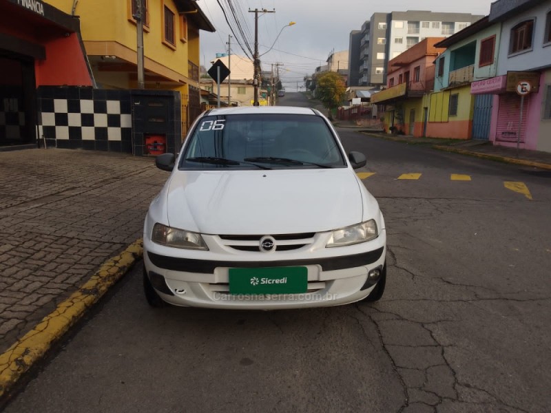 CELTA 1.0 MPFI SPIRIT 8V FLEX 4P MANUAL - 2006 - CAXIAS DO SUL