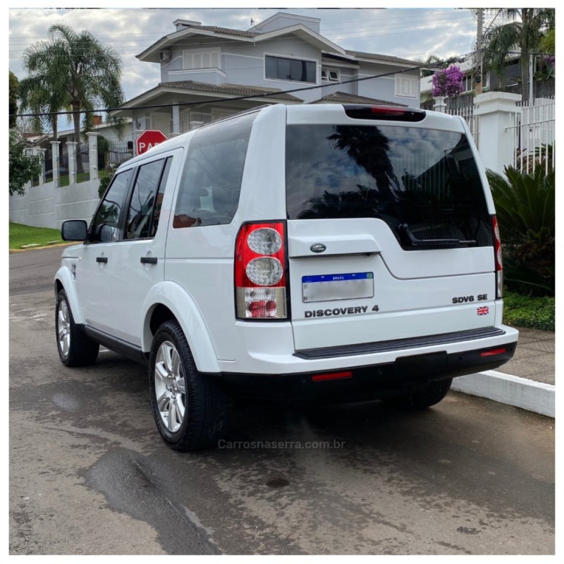 DISCOVERY 4 3.0 SE 4X4 V6 24V TURBO DIESEL 4P AUTOMÁTICO - 2013 - CAMPO BOM