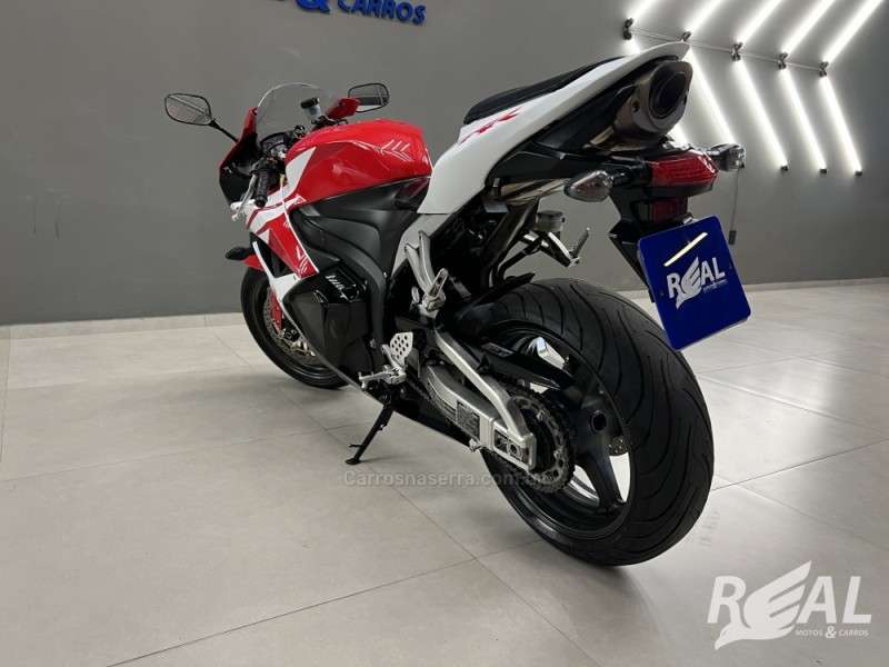 CBR 600RR ABS - 2012 - SAPIRANGA