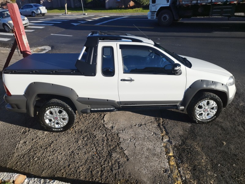 STRADA 1.8 MPI ADVENTURE CE 8V FLEX 2P MANUAL - 2012 - FARROUPILHA