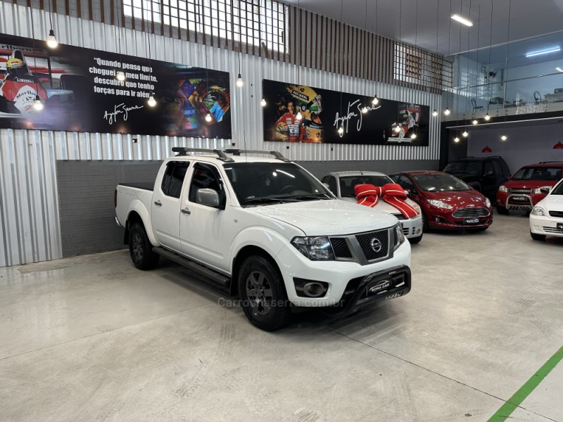 FRONTIER 2.5 SV ATTACK 4X4 CD TURBO ELETRONIC DIESEL 4P AUTOMÁTICO - 2015 - CAXIAS DO SUL