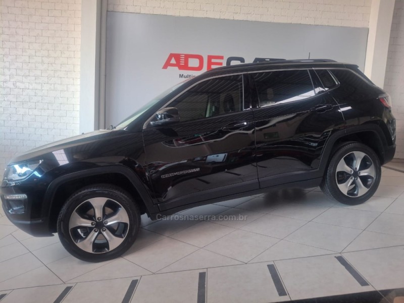 COMPASS 2.0 16V DIESEL LONGITUDE 4X4 AUTOMÁTICO - 2017 - FARROUPILHA