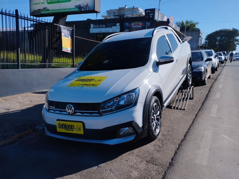 VW - Volkswagen Saveiro Cross 1.6 16v C.D. Branca 2021 - Campo Grande