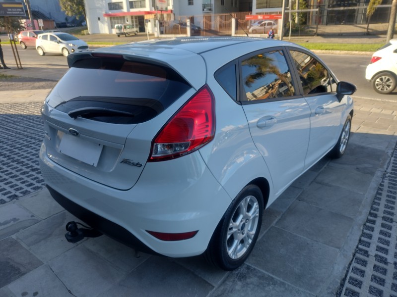 FIESTA 1.6 SE HATCH 16V FLEX 4P AUTOMÁTICO - 2015 - CAXIAS DO SUL