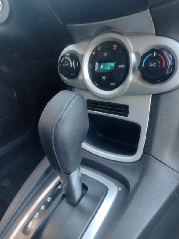 FIESTA 1.6 SE HATCH 16V FLEX 4P AUTOMÁTICO - 2015 - CAXIAS DO SUL