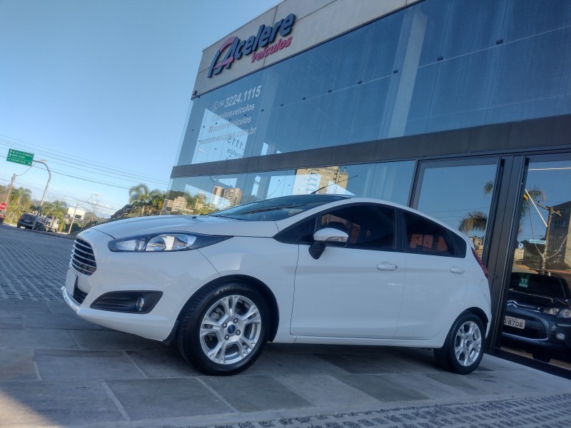 FIESTA 1.6 SE HATCH 16V FLEX 4P AUTOMÁTICO