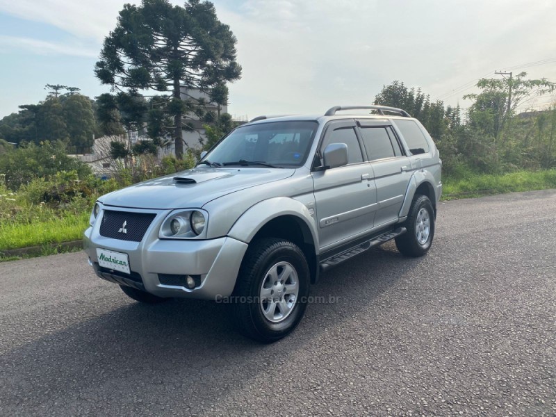 pajero sport 2.5 hpe 4x4 8v turbo intercooler diesel 4p automatico 2009 flores da cunha