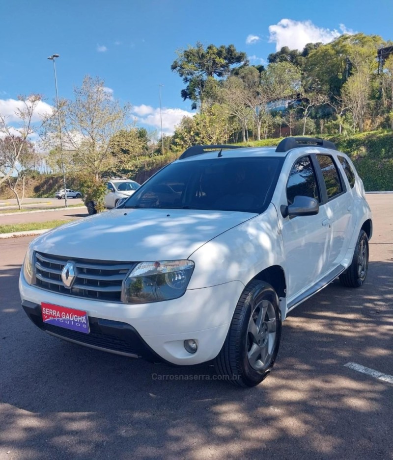 DUSTER 2.0 DYNAMIQUE 4X2 16V FLEX 4P AUTOMÁTICO - 2015 - BENTO GONçALVES