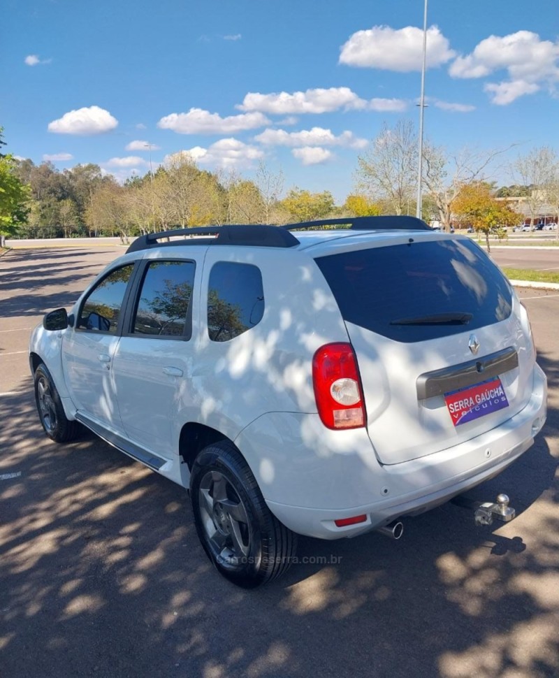 DUSTER 2.0 DYNAMIQUE 4X2 16V FLEX 4P AUTOMÁTICO - 2015 - BENTO GONçALVES