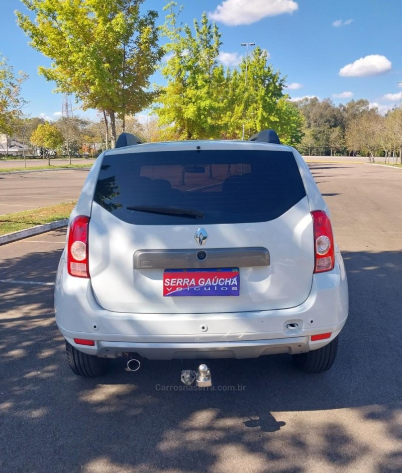 DUSTER 2.0 DYNAMIQUE 4X2 16V FLEX 4P AUTOMÁTICO - 2015 - BENTO GONçALVES