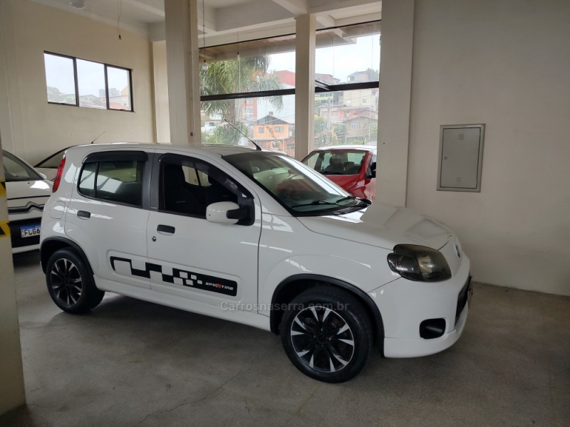 UNO 1.4 EVO SPORTING 8V FLEX 4P MANUAL - 2014 - CAXIAS DO SUL