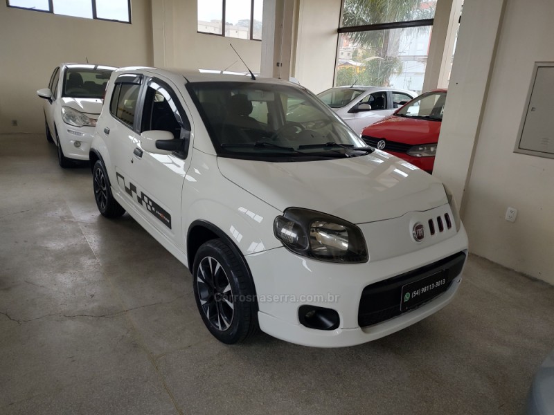 UNO 1.4 EVO SPORTING 8V FLEX 4P MANUAL - 2014 - CAXIAS DO SUL