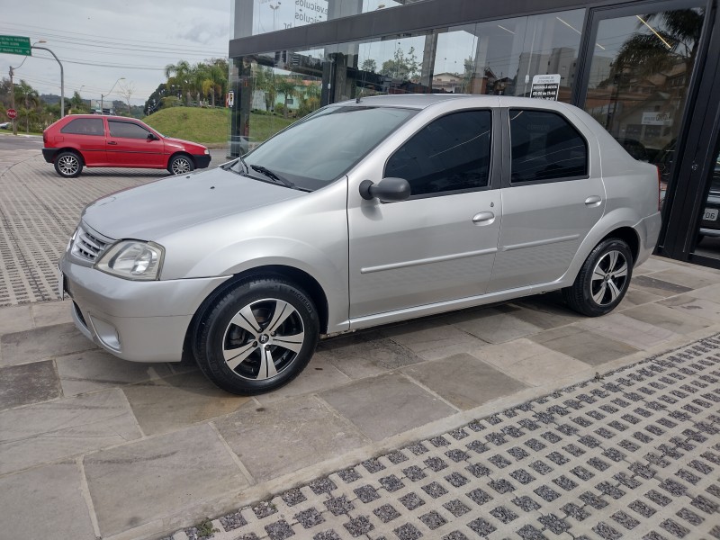 LOGAN 1.6 PRIVILÈGE 8V FLEX 4P MANUAL - 2008 - CAXIAS DO SUL
