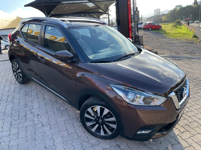 NISSAN KICKS Marrom Sob Consulta Quadros Automóveis