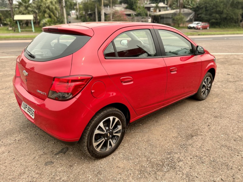 ONIX 1.4 MPFI LTZ 8V FLEX 4P MANUAL - 2014 - SãO SEBASTIãO DO CAí