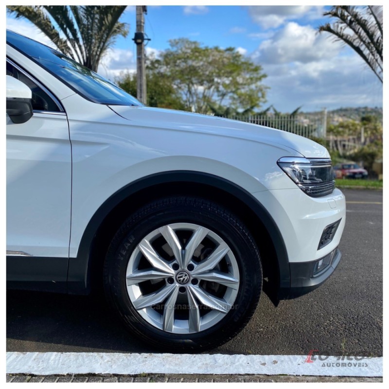 TIGUAN 1.4 ALLSPACE COMFORT 250 TSI FLEX 4P - 2018 - CAMPO BOM