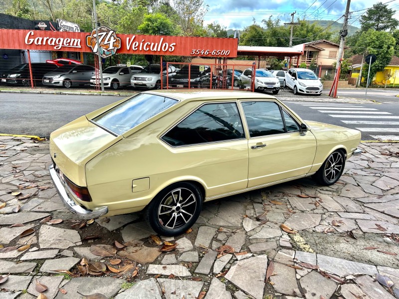 PASSAT 1.6 LS 8V GASOLINA 2P MANUAL - 1976 - TRêS COROAS