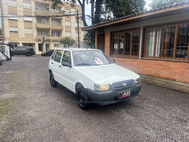 FIAT Uno Mille Economy Way 1.0 Fire 4p. Branca 2010 - Campo Grande