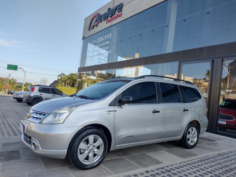 grand livina 1.8 s 16v flex 4p manual 2012 caxias do sul