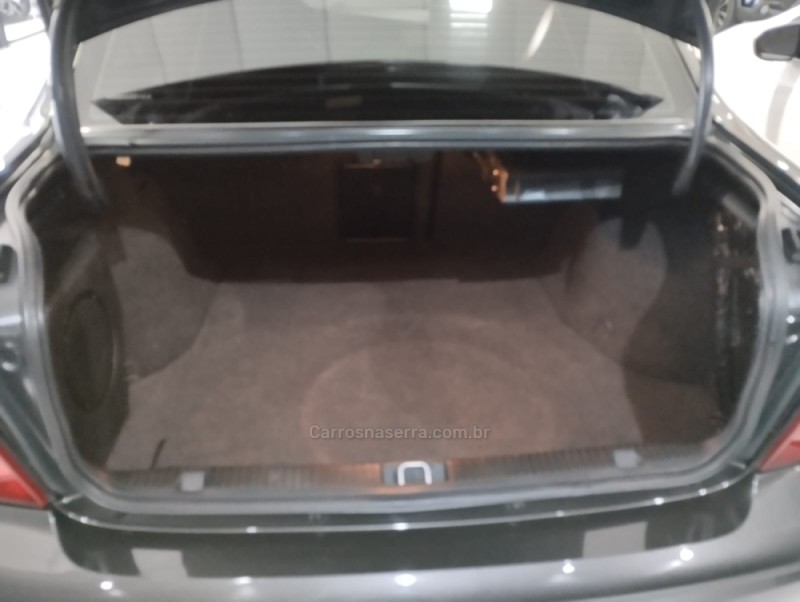 VECTRA 2.0 MPFI COLLECTION 8V GASOLINA 4P MANUAL - 2005 - NOVO HAMBURGO