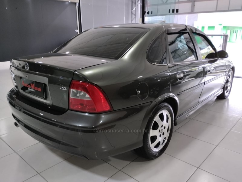 VECTRA 2.0 MPFI COLLECTION 8V GASOLINA 4P MANUAL - 2005 - NOVO HAMBURGO