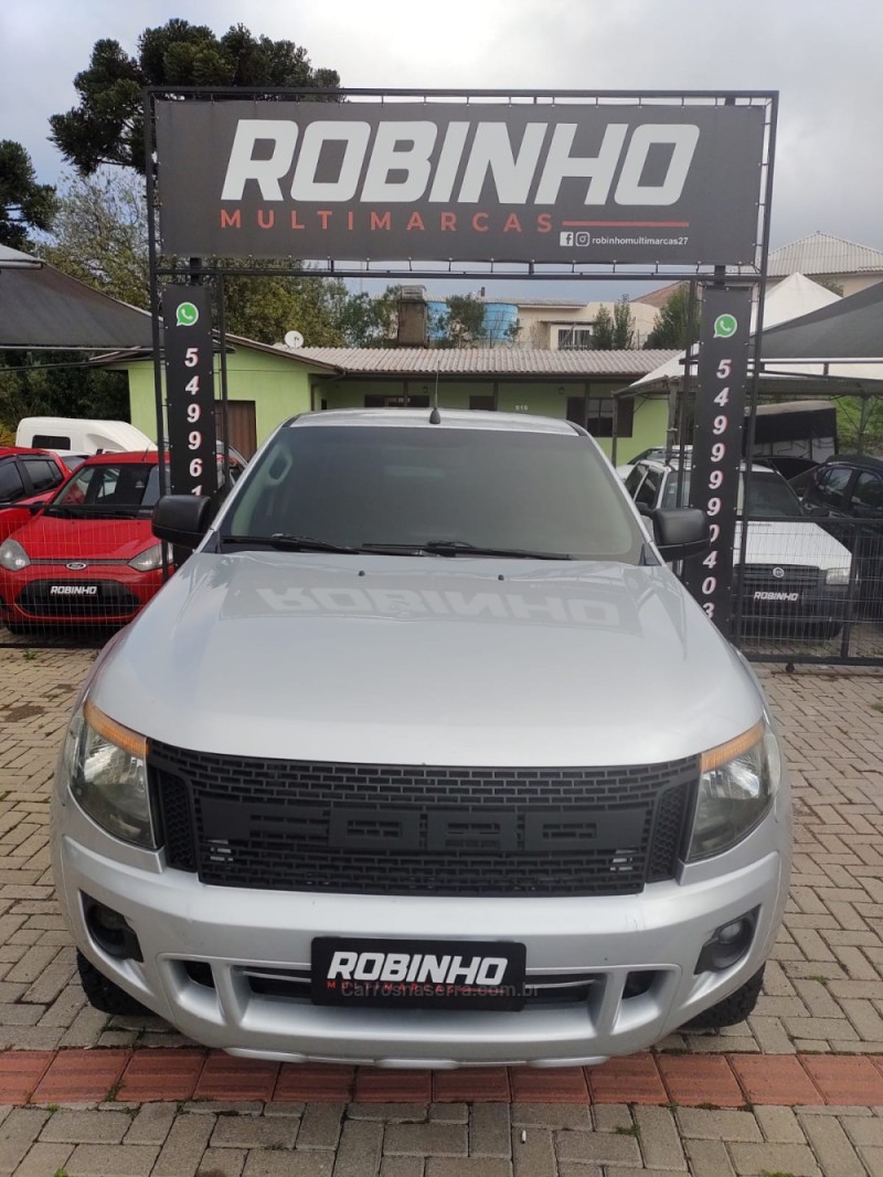 RANGER 3.2 XLS 4X4 CS 20V DIESEL 2P MANUAL - 2013 - CAMBARá DO SUL