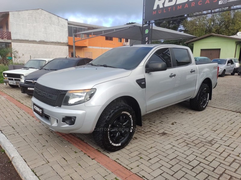 RANGER 3.2 XLS 4X4 CS 20V DIESEL 2P MANUAL - 2013 - CAMBARá DO SUL