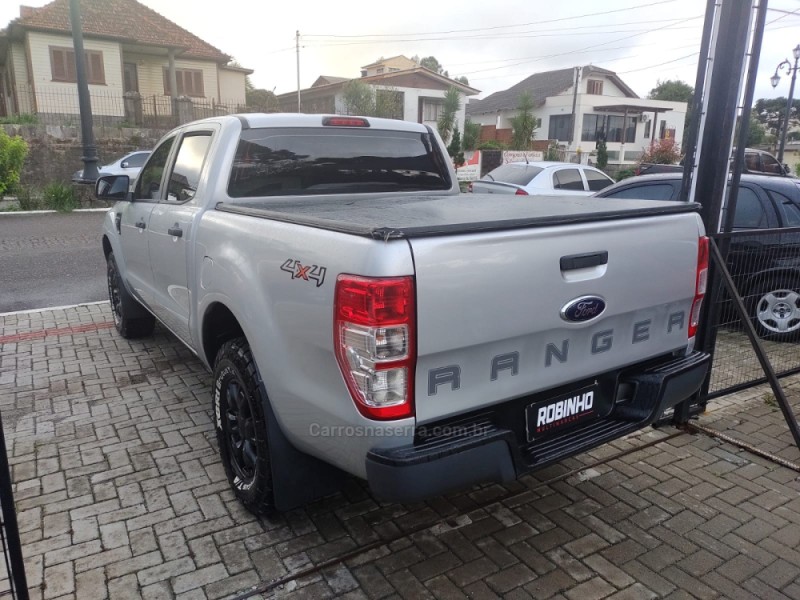 RANGER 3.2 XLS 4X4 CS 20V DIESEL 2P MANUAL - 2013 - CAMBARá DO SUL