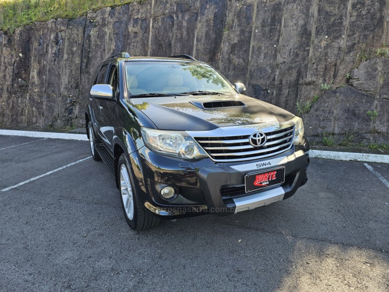 HILUX SW4 3.0 SRV 4X4 CD 16V TURBO INTERCOOLER DIESEL 4P AUTOMÁTICO - 2012 - BENTO GONçALVES