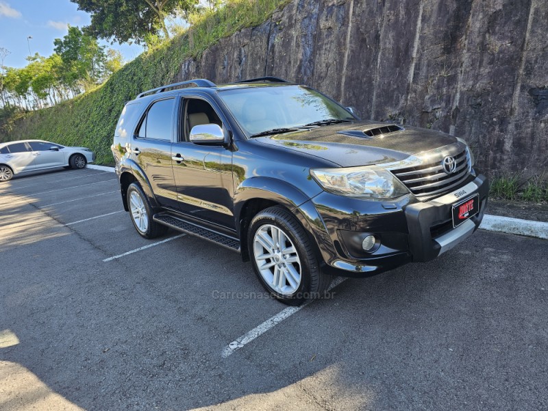 HILUX 3.0 SRV 4X4 CD 16V TURBO INTERCOOLER DIESEL 4P AUTOMÁTICO - 2012 - BENTO GONçALVES