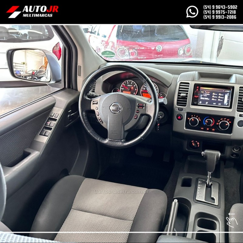 FRONTIER 2.5 SV ATTACK 4X4 CD TURBO ELETRONIC DIESEL 4P AUTOMÁTICO - 2016 - VACARIA