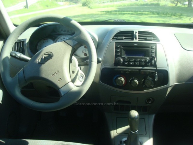 TIGGO 2.0 16V GASOLINA 4P MANUAL - 2013 - FARROUPILHA