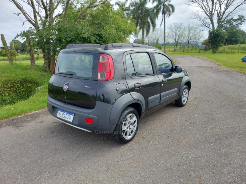 UNO 1.4 EVO WAY 8V FLEX 4P MANUAL - 2014 - VERANóPOLIS