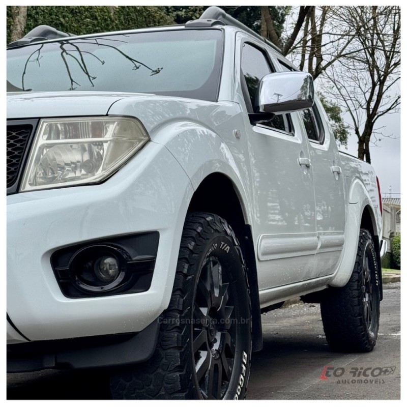 FRONTIER 2.5 SL 4X4 CD TURBO ELETRONIC DIESEL 4P AUTOMÁTICO - 2015 - CAMPO BOM