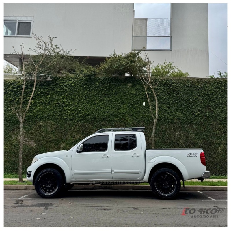 FRONTIER 2.5 SL 4X4 CD TURBO ELETRONIC DIESEL 4P AUTOMÁTICO - 2015 - CAMPO BOM