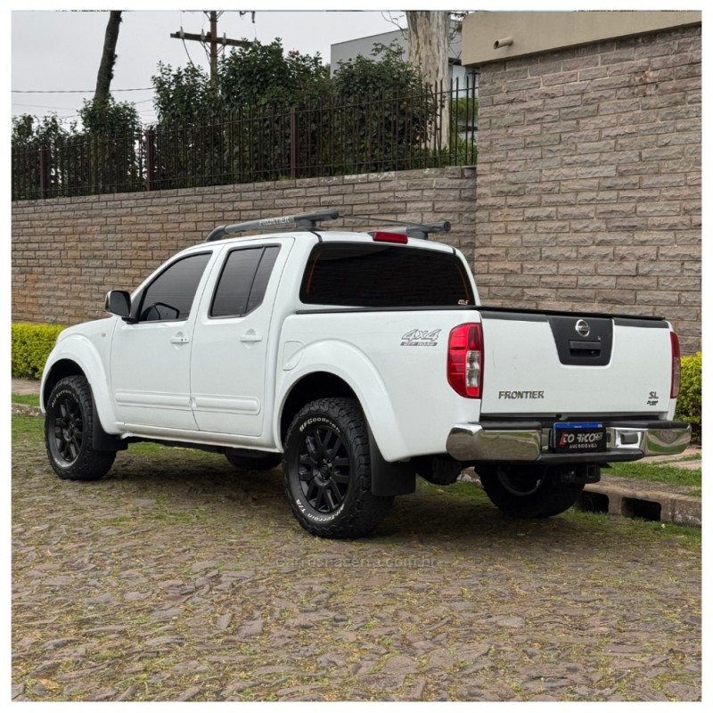 FRONTIER 2.5 SL 4X4 CD TURBO ELETRONIC DIESEL 4P AUTOMÁTICO - 2015 - CAMPO BOM