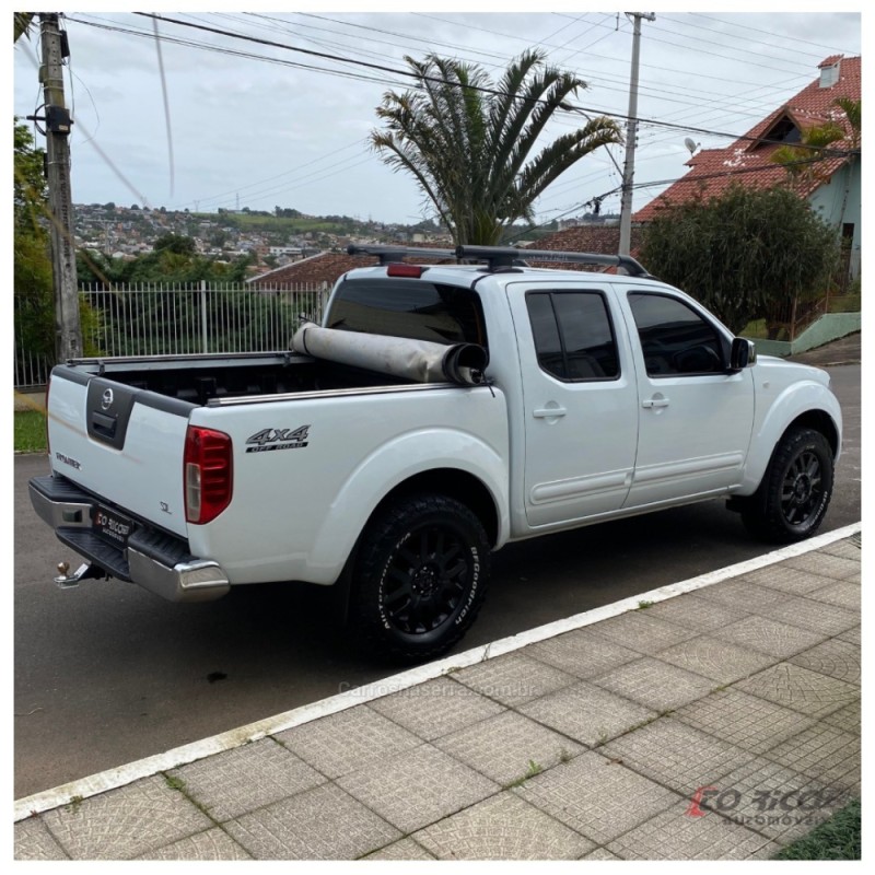 FRONTIER 2.5 SL 4X4 CD TURBO ELETRONIC DIESEL 4P AUTOMÁTICO - 2015 - CAMPO BOM