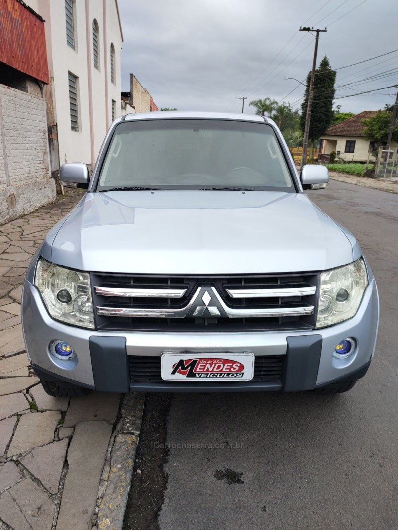 PAJERO FULL 3.2 GLS 4X4 16V TURBO INTERCOOLER DIESEL 4P AUTOMÁTICO - 2008 - TRêS COROAS