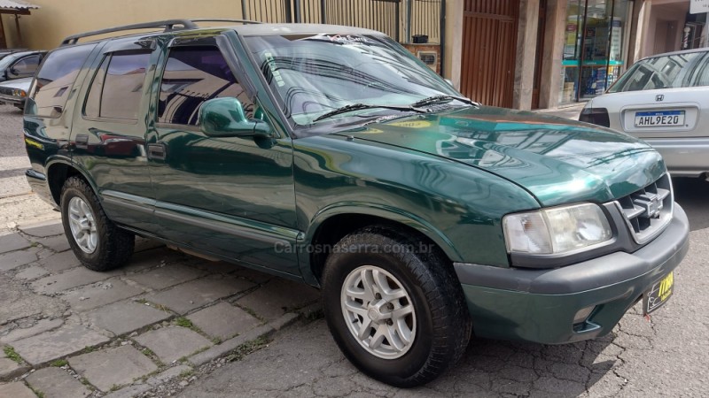 Comprar Suv Chevrolet Blazer 4.3 V6 12v 4P Dlx Prata 2000 em