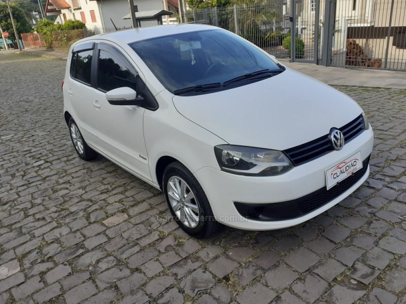 FOX 1.6 MI ITREND 8V FLEX 4P MANUAL - 2013 - BENTO GONçALVES