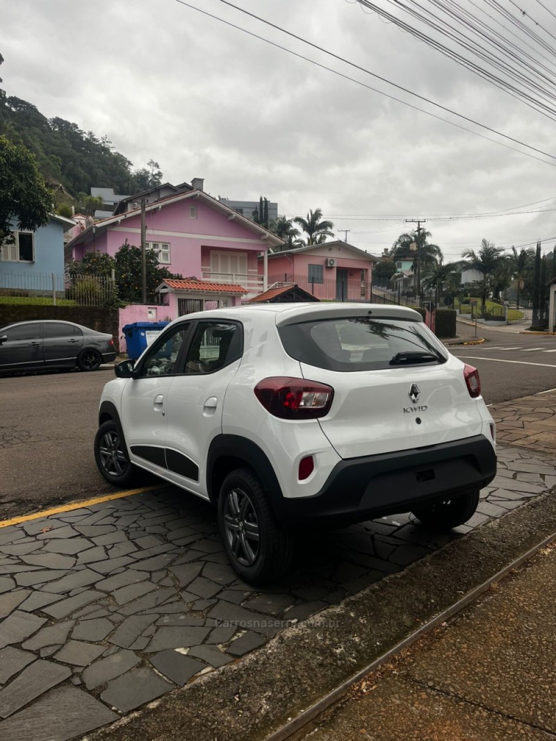 KWID 1.0 12V SCE FLEX ZEN MANUAL - 2026 - CARLOS BARBOSA
