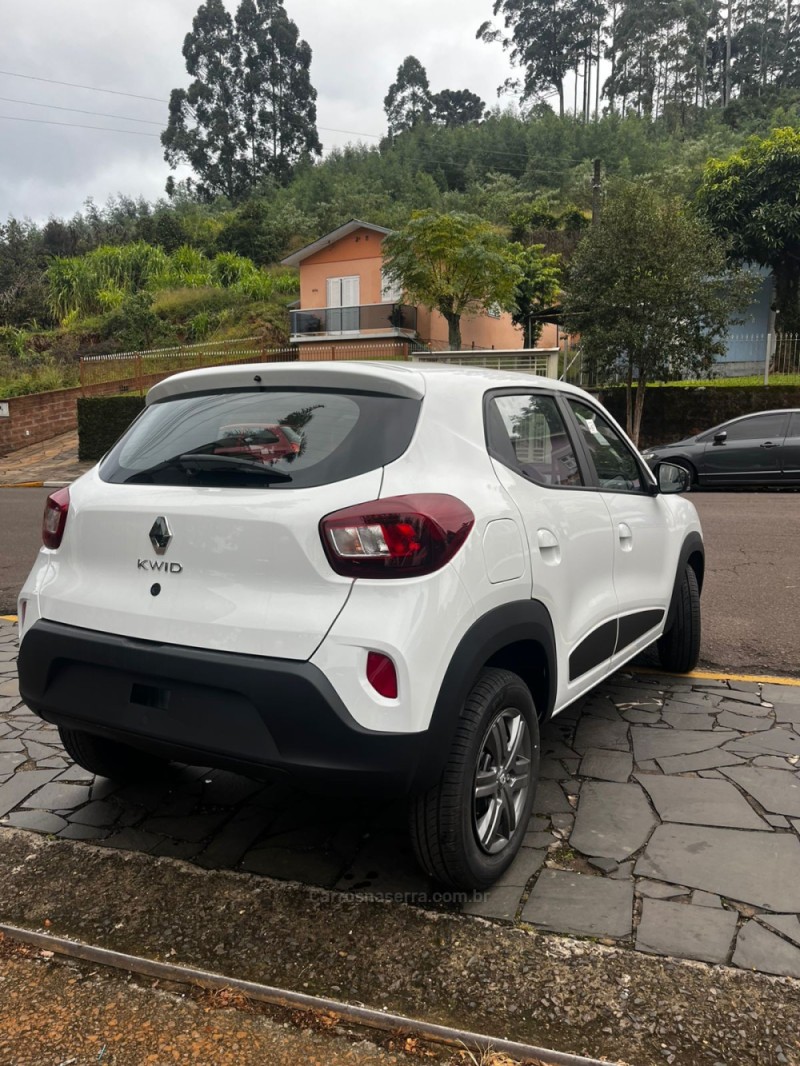 KWID 1.0 12V SCE FLEX ZEN MANUAL - 2026 - CARLOS BARBOSA