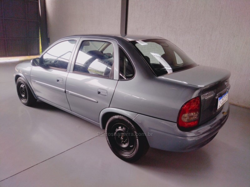 CORSA 1.0 MPFI MILENIUM SEDAN 8V GASOLINA 4P MANUAL - 2001 - SãO SEBASTIãO DO CAí