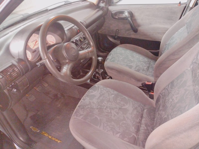 CORSA 1.0 MPFI MILENIUM SEDAN 8V GASOLINA 4P MANUAL - 2001 - SãO SEBASTIãO DO CAí