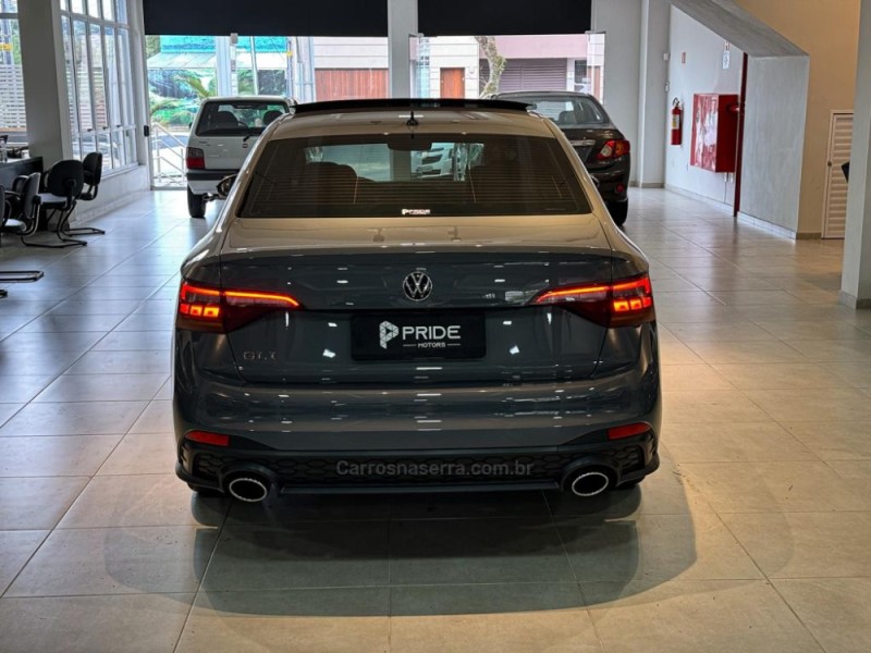 JETTA 2.0 16V TSI GLI 350 GASOLINA 4P AUTOMÁTICO - 2022 - CAXIAS DO SUL