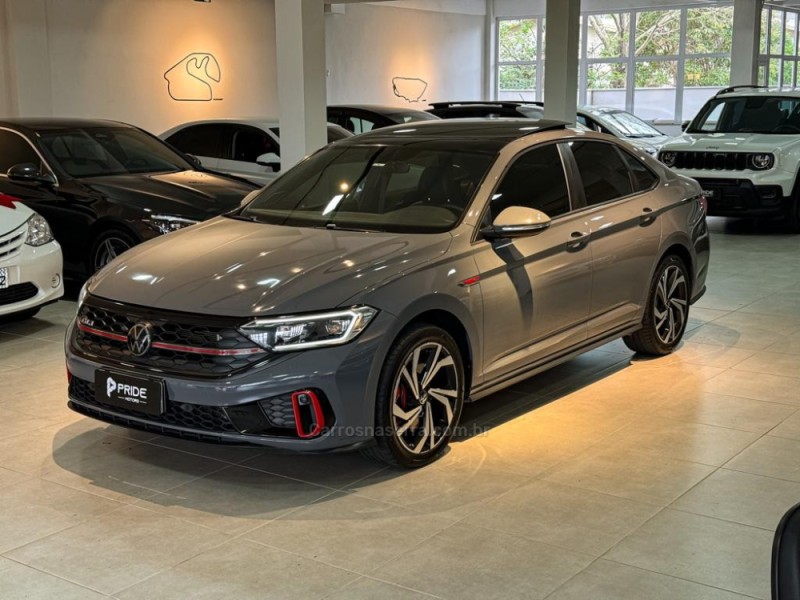 JETTA 2.0 16V TSI GLI 350 GASOLINA 4P AUTOMÁTICO - 2022 - CAXIAS DO SUL