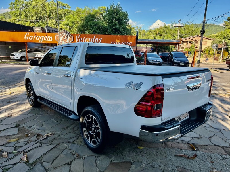 HILUX 2.8 SRV 4X4 CD 16V DIESEL 4P AUTOMÁTICO - 2022 - TRêS COROAS