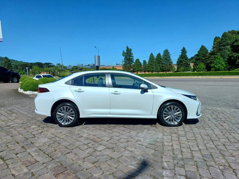 COROLLA 2.0 XEI 16V FLEX 4P AUTOMÁTICO - 2024 - FLORES DA CUNHA